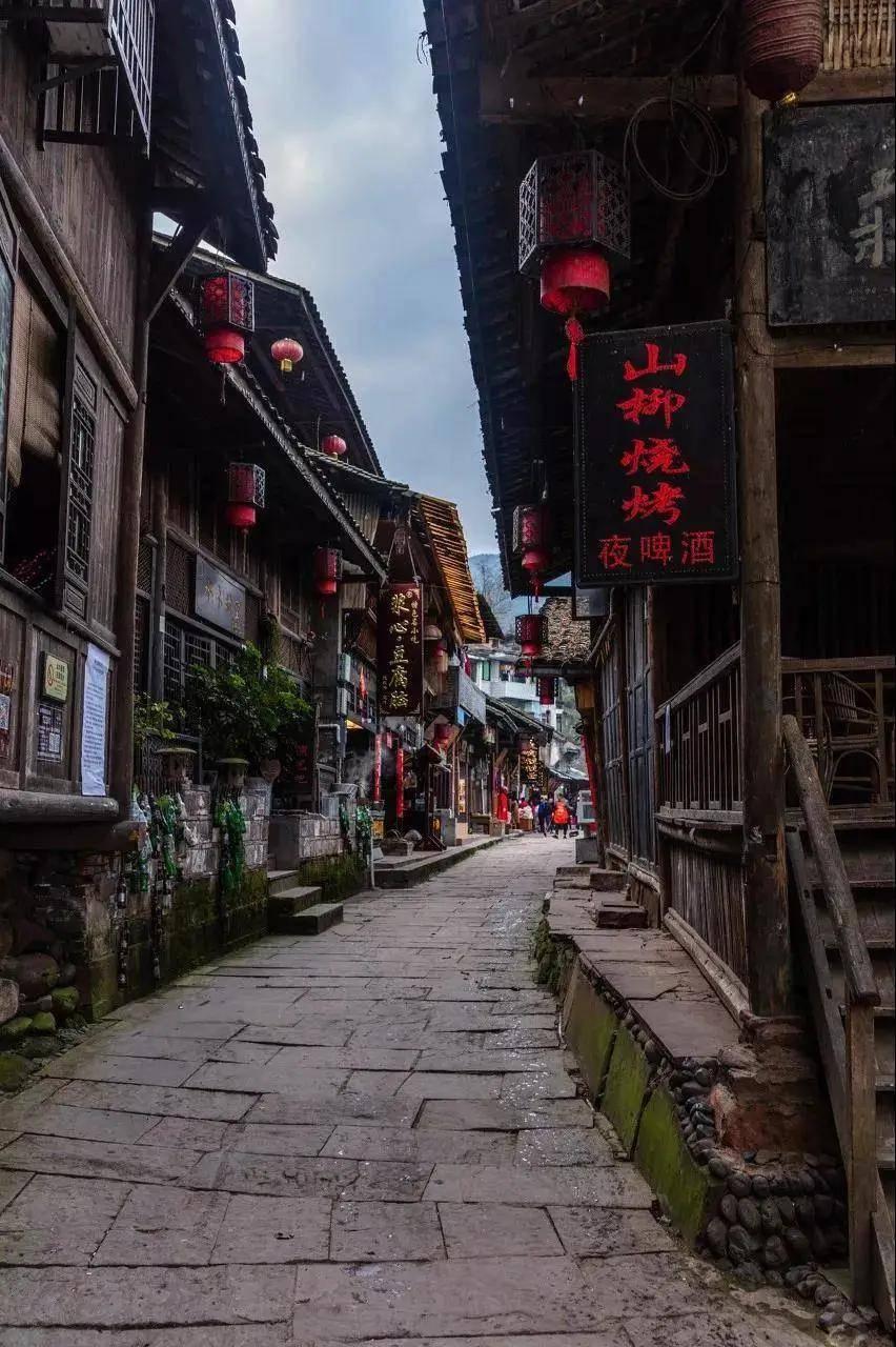 雷克萨斯GX革新上市,豪华与性能能否完美兼顾?